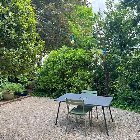 Apartmán Spacieux T3 Avec Terrasse, Proche Paris & Metro 7